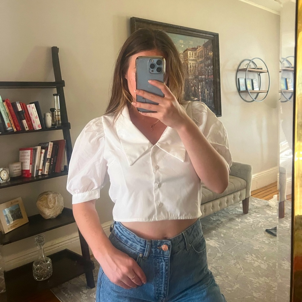 Cropped puff sleeve top